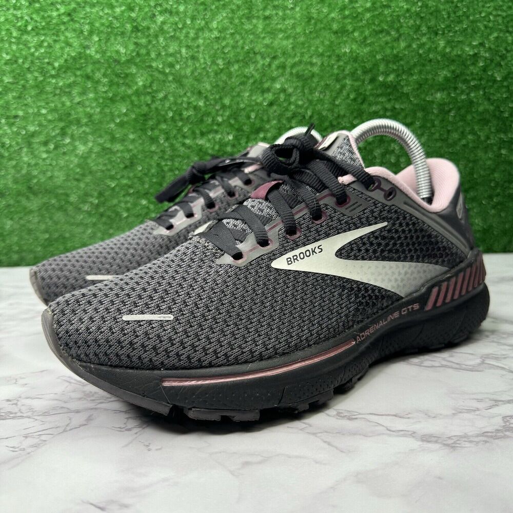 Brooks Women's Athletic Shoes - Gray and Pink